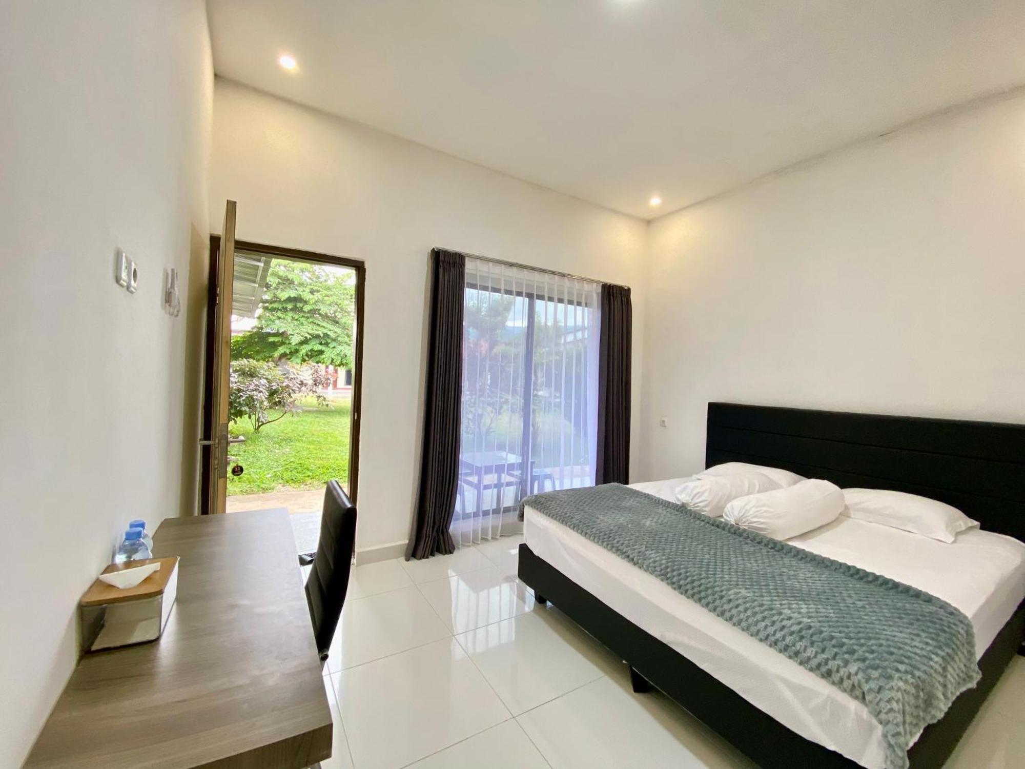 Amadeo Guest House Ratodena Ngoại thất bức ảnh