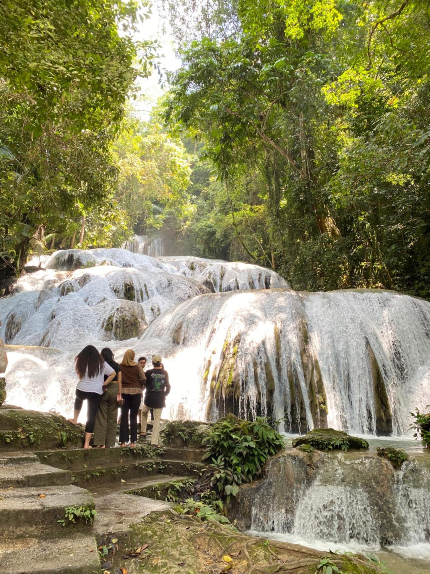 Amadeo Guest House Ratodena Ngoại thất bức ảnh