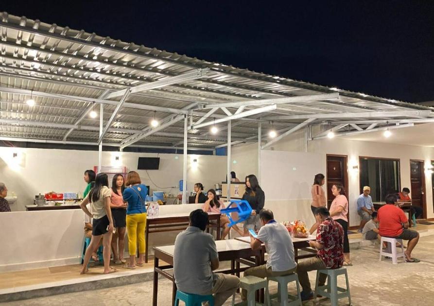 Amadeo Guest House Ratodena Ngoại thất bức ảnh